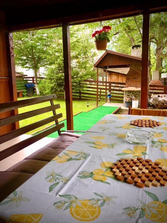 Vila Pelin Hotel Lepsa Ngoại thất bức ảnh